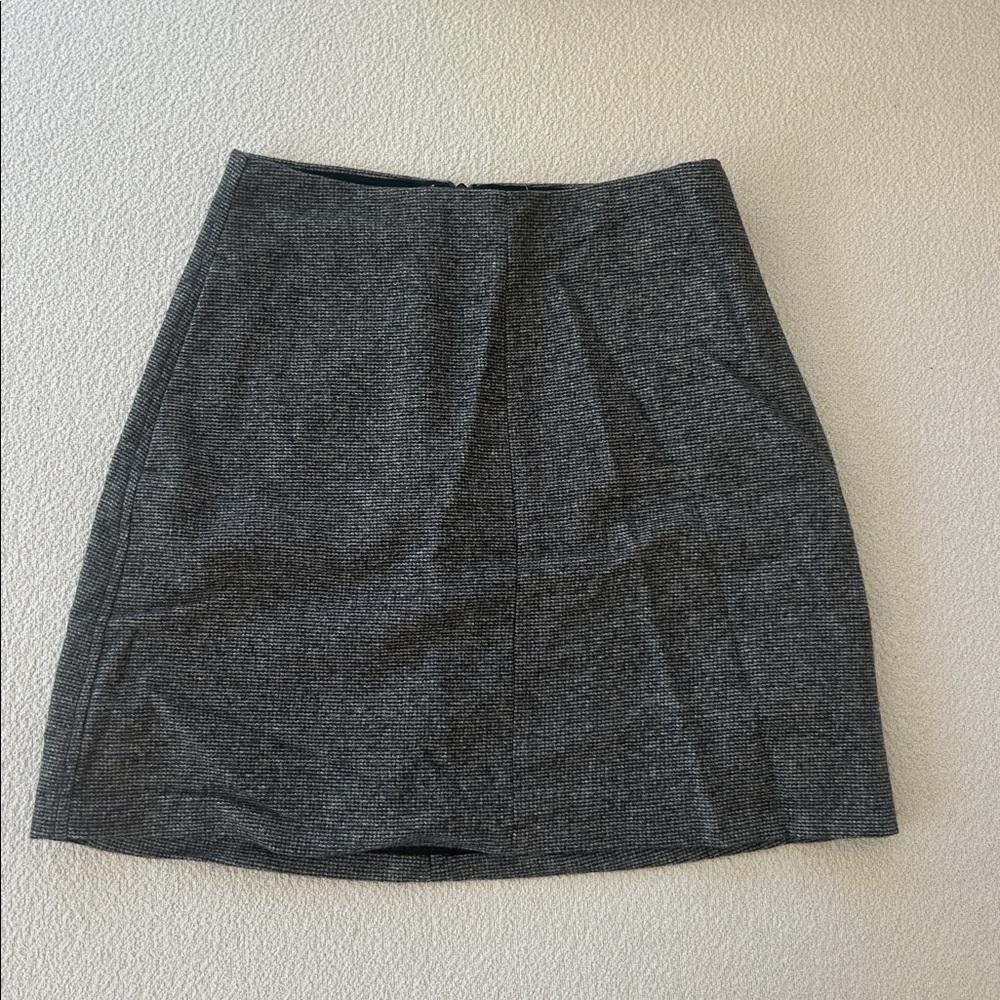 Wilfred Black and Gray Houndstooth Skirt